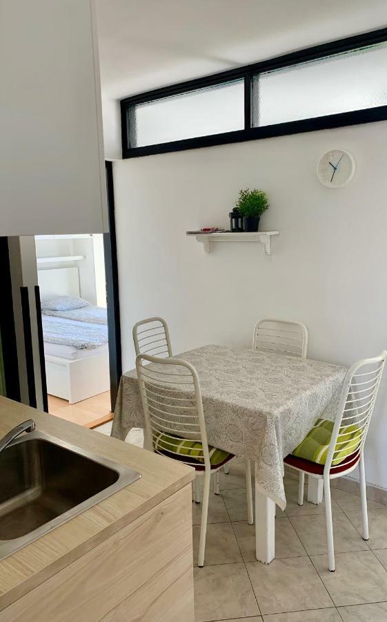 Apartment Bujas Raslina Eksteriør bilde