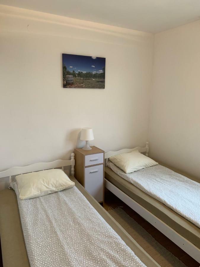 Apartment Bujas Raslina Eksteriør bilde