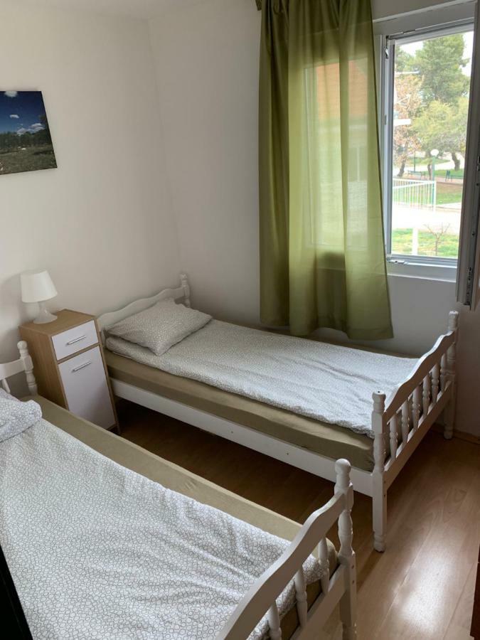 Apartment Bujas Raslina Eksteriør bilde